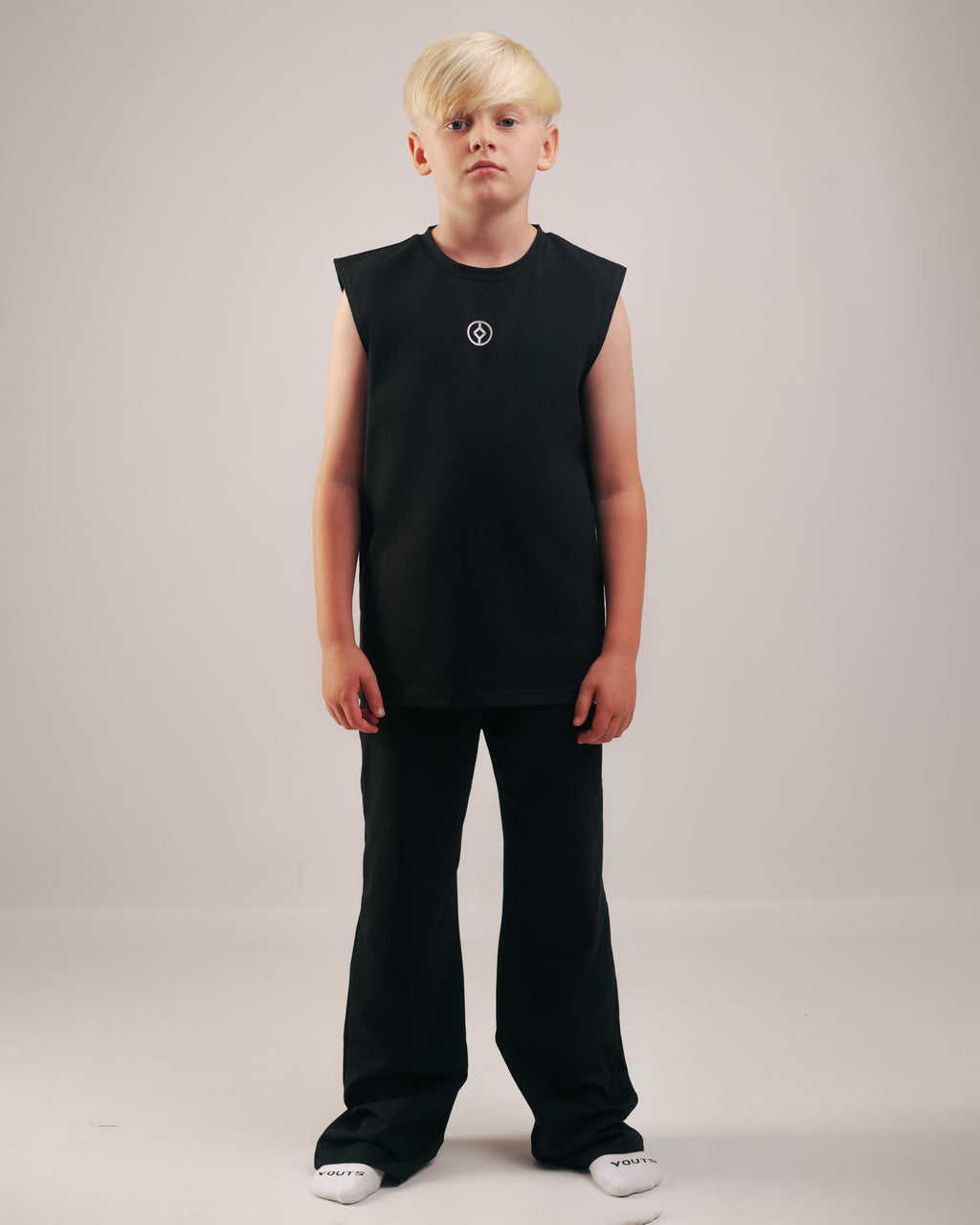 YOUTS Boys Lounge Set in Black