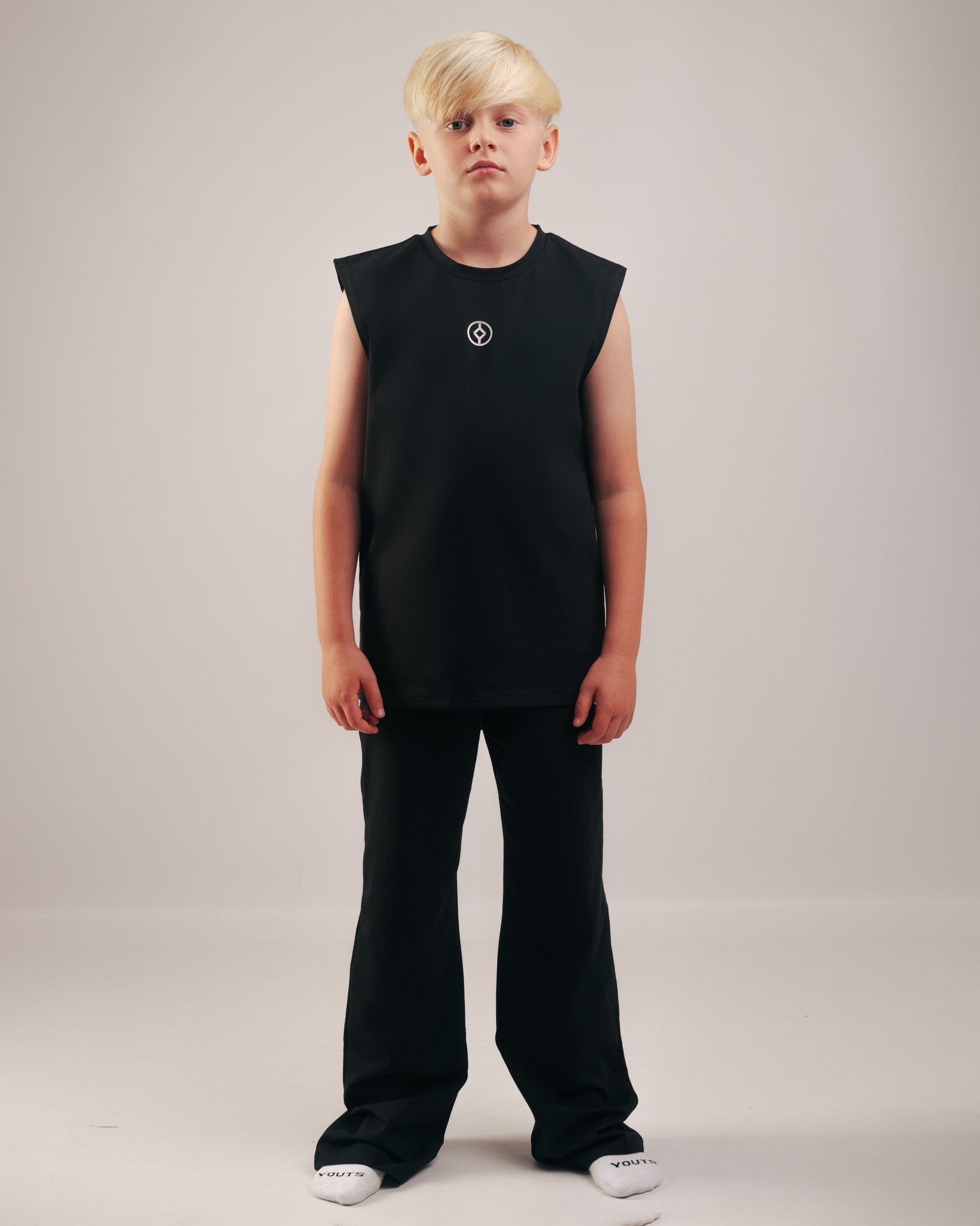 YOUTS Boys Lounge Set in Black