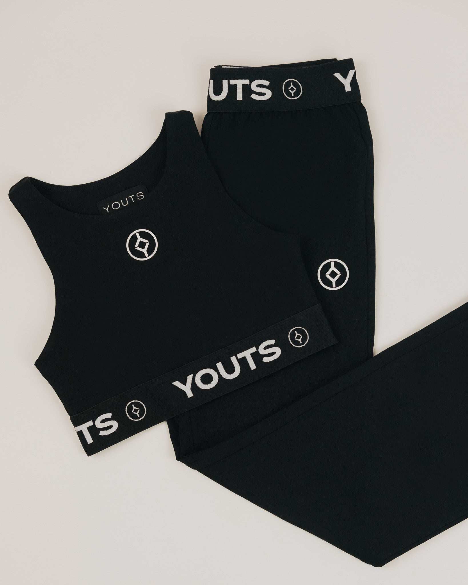 YOUTS Girls Lounge Set in Black